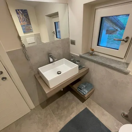 Apartamento La Casina Di Oscar Ad Ao V Combe Vda 0014 E 00i6 *