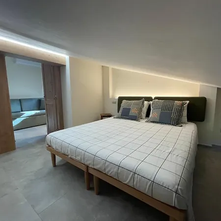 La Casina Di Oscar Ad Ao V Combe Vda 0014 E 00i6 Appartement Quart