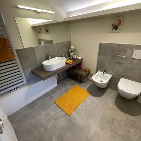 Apartamento La Casina Di Oscar Ad Ao V Combe Vda 0014 E 00i6 *