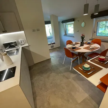 La Casina Di Oscar Ad Ao V Combe Vda 0014 E 00i6 * Quart