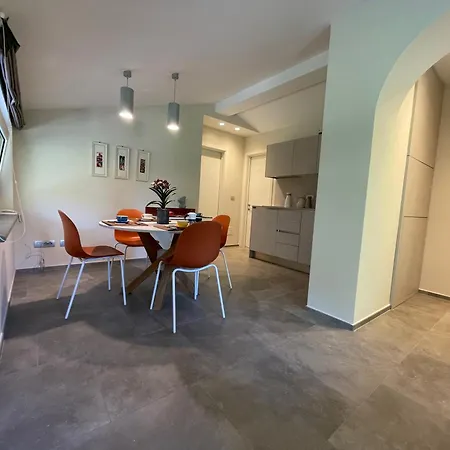 Appartement La Casina Di Oscar Ad Ao V Combe Vda 0014 E 00i6 *