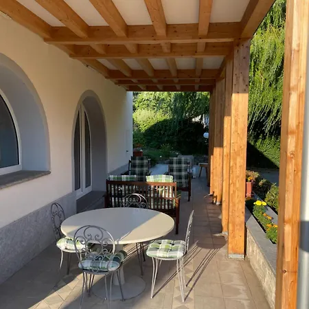 La Casina Di Oscar Ad Ao V Combe Vda 0014 E 00i6 Apartment Quart