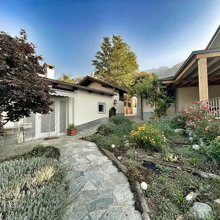 La Casina Di Oscar Ad Ao V Combe Vda 0014 E 00i6 * Quart